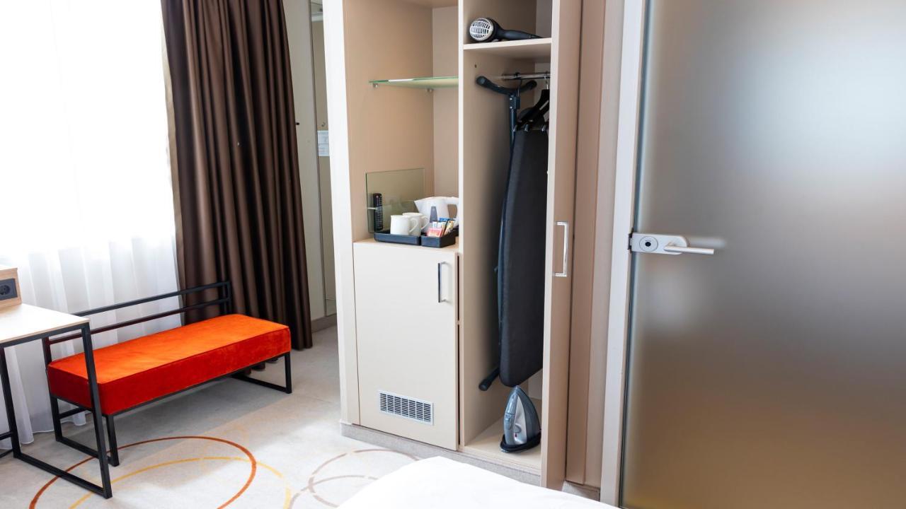 Holiday Inn Amsterdam - Arena Towers By Ihg Ngoại thất bức ảnh